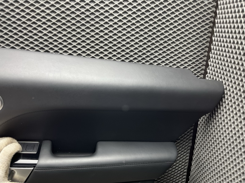 Комплект обивок дверей Land Rover Range Rover Sport (L494, 2020г.)