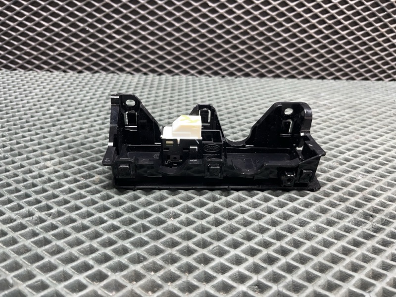 Кнопка стеклоподъемника Land Rover Range Rover Sport (L461, 2025г.)