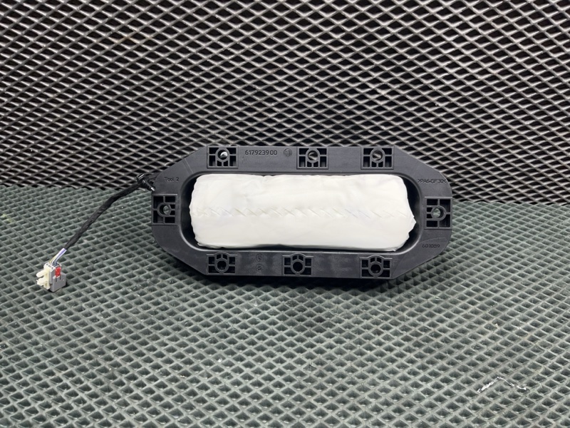 Подушка безопасности пассажира Land Rover Range Rover Sport (L494, 2021г.)