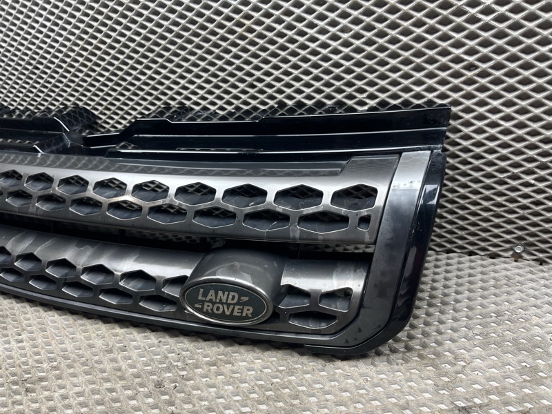 Решетка радиатора Land Rover Range Rover Evoque (L538, 2017г.)
