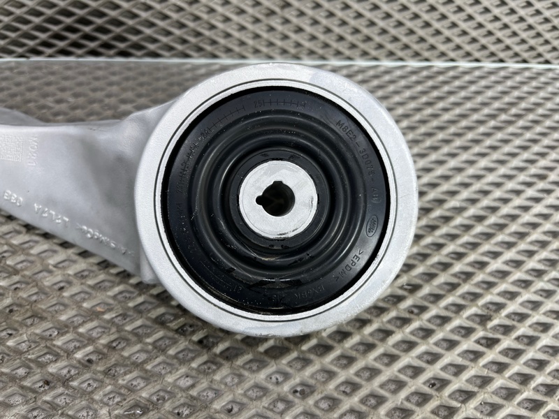 Рычаг нижний Land Rover Range Rover Sport (L461, 2024г.)