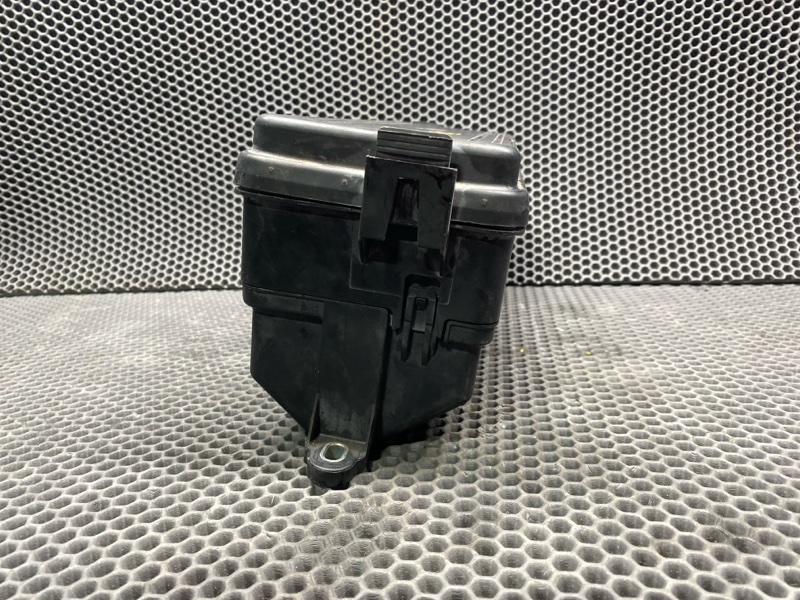 Блок предохранителей Land Rover Range Rover Sport (L494, 2017г.)