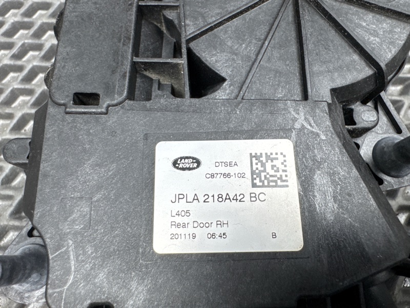 Доводчик двери Land Rover Range Rover Sport (L494, 2020г.)