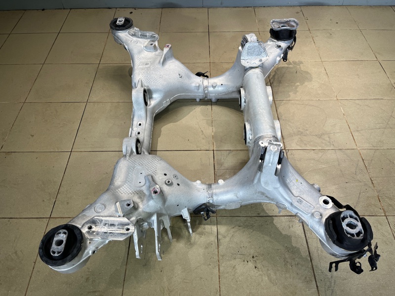 Подрамник Land Rover Range Rover Sport (L461, 2024г.)