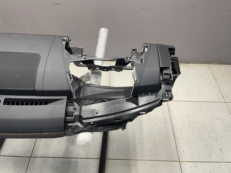Торпедо Land Rover Range Rover Sport (L494, 2021г.)