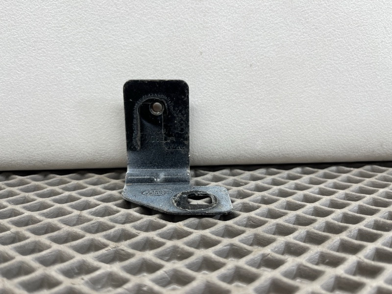 Кронштейн (крепление) Land Rover Range Rover Sport (L461, 2023г.)
