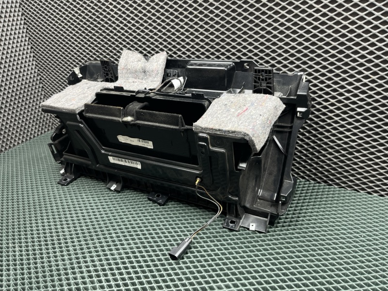 Бардачок Land Rover Range Rover (L405, 2016г.)