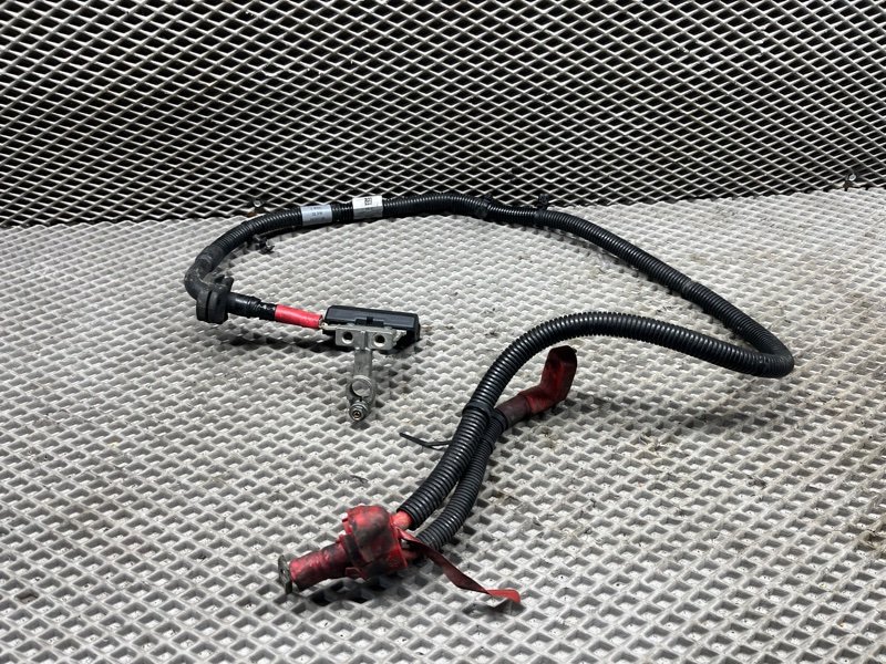 Плюсовой провод аккумулятора Land Rover Discovery 4 (L319, 2015г.)