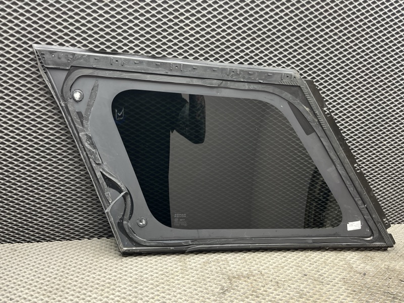 Стекло кузовное Land Rover Range Rover (L405, 2016г.)