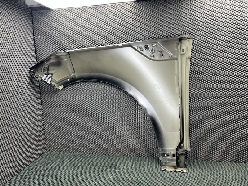 Крыло Land Rover Range Rover Sport (L461, 2025г.)
