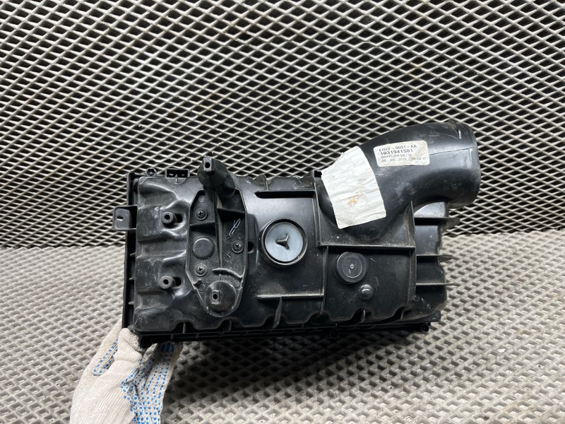 Корпус воздушного фильтра Land Rover Discovery 4 (L319, 2015г.)
