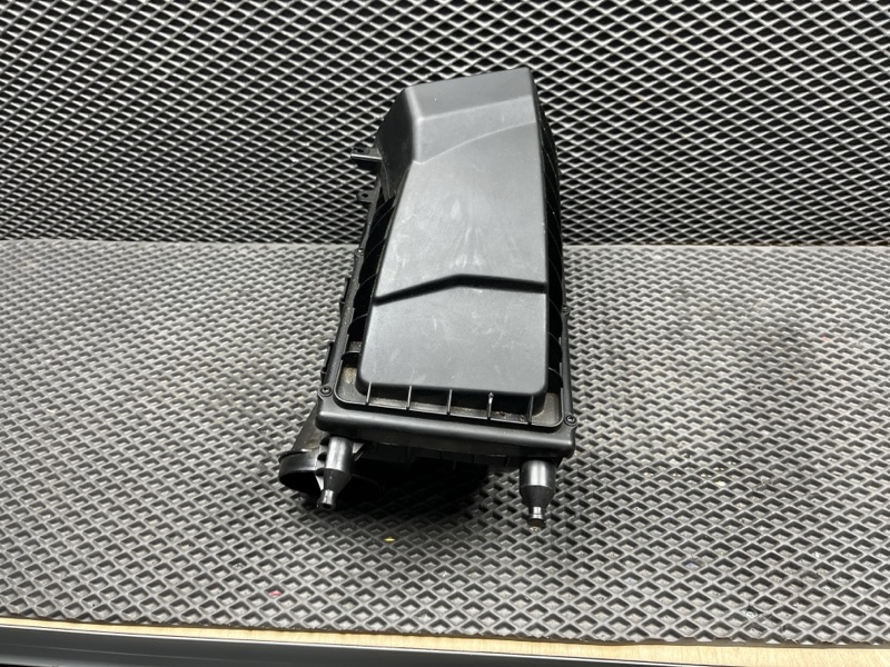 Корпус воздушного фильтра Land Rover Range Rover Sport (L494, 2020г.)