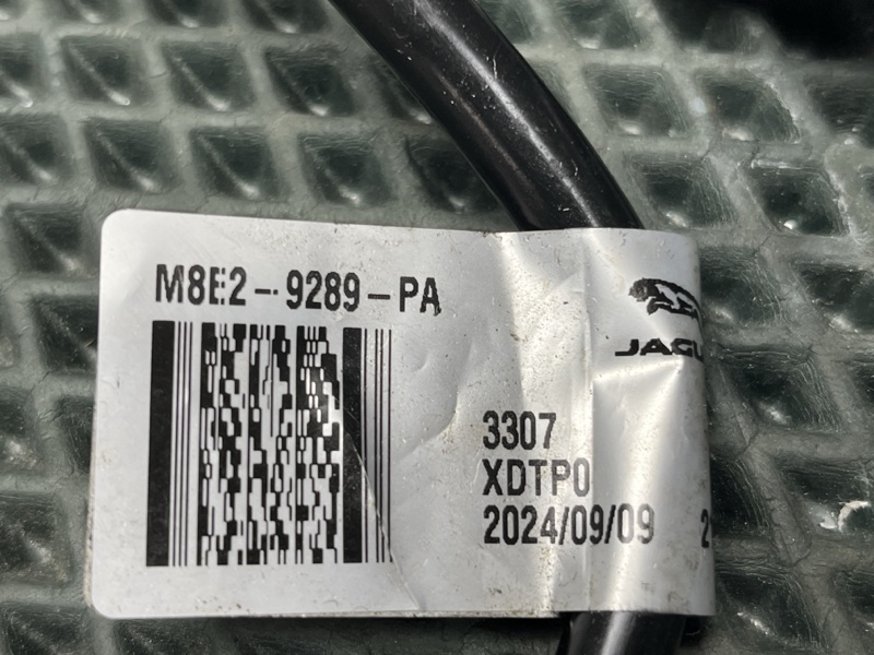Топливная трубка Land Rover Range Rover Sport (L461, 2025г.)