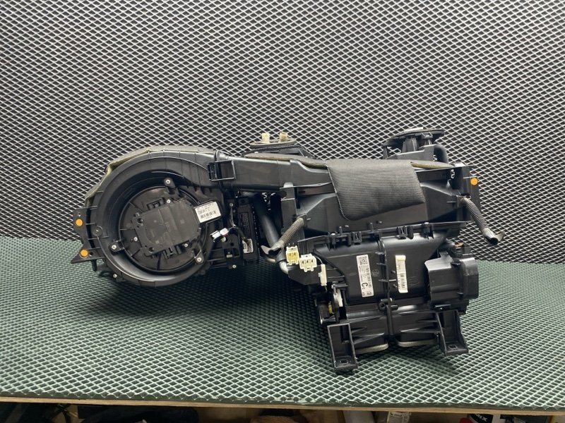 Отопитель в сборе (печка) Land Rover Range Rover (L405, 2016г.)