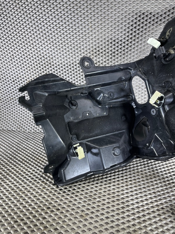 Щит моторного отсека Land Rover Range Rover Sport (L461, 2024г.)