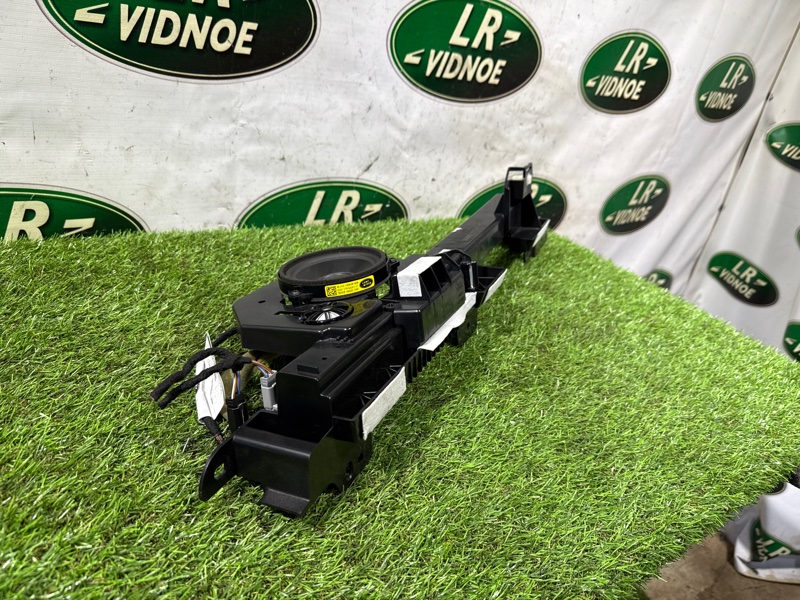 Кронштейн багажника под динамики Land Rover Range Rover (L405, 2020г.)