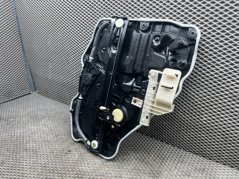 Стеклоподъемник Jeep Wrangler (JL, 2025г.)
