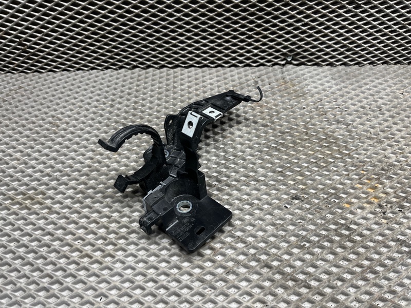 Кронштейн (крепление) Land Rover Range Rover Sport (L461, 2024г.)