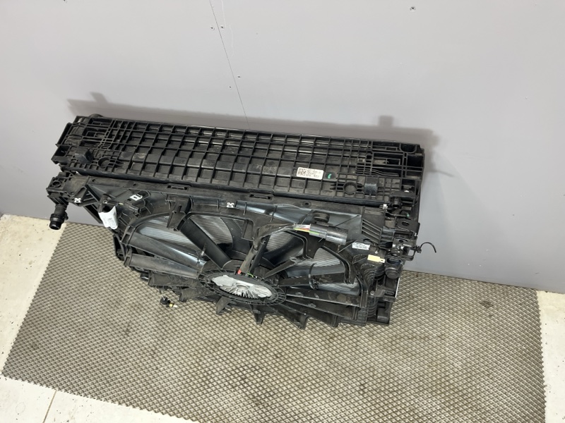 Кассета радиаторов в сборе Land Rover Range Rover Sport (L461, 2025г.)