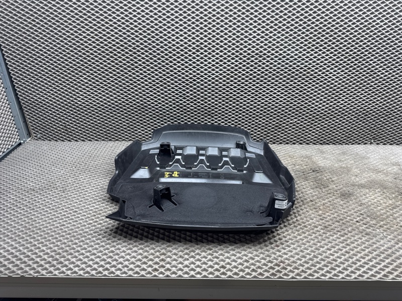 Декоративная крышка двигателя Volkswagen Tiguan (MBQ, 2023г.)
