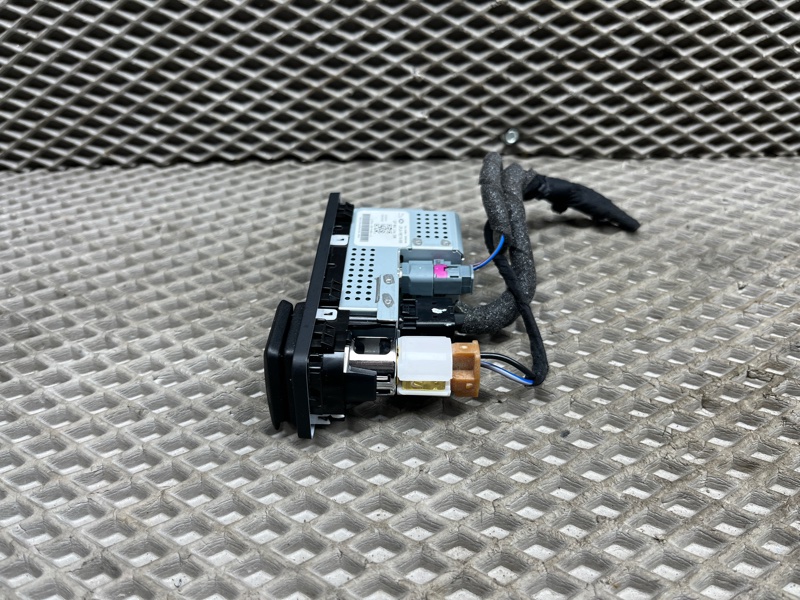 Блок HDMI SIM USB Land Rover Discovery Sport (L550, 2020г.)