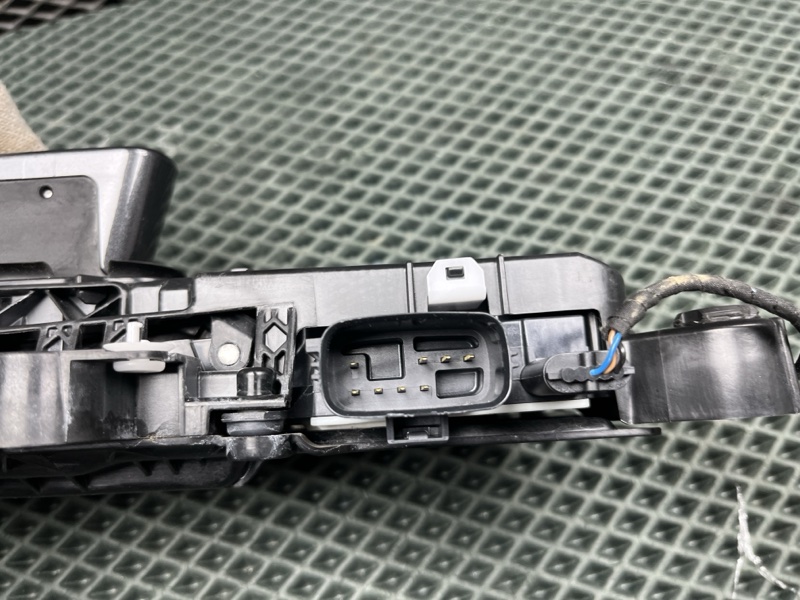 Ручка двери Land Rover Range Rover Sport (L461, 2025г.)