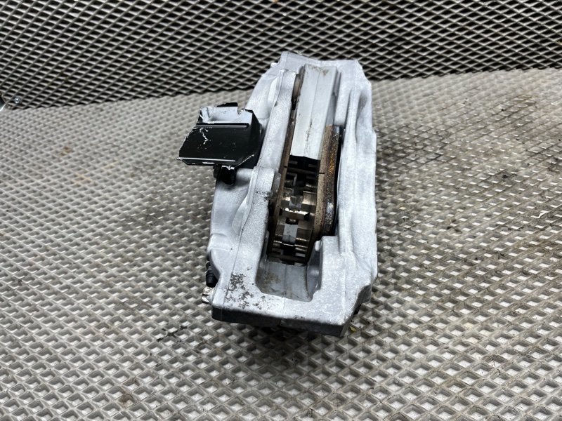 Суппорт Land Rover Range Rover Sport (L494, 2022г.)