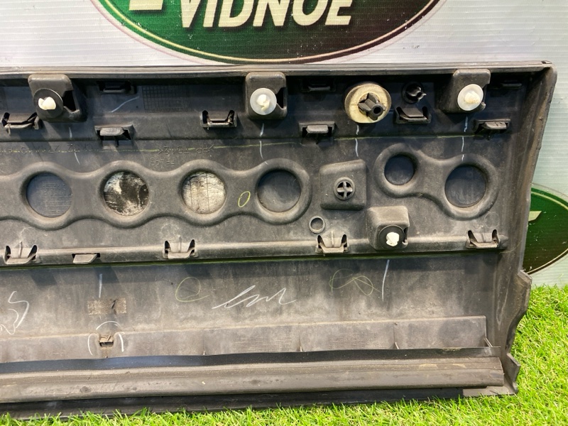 Молдинг двери Land Rover Range Rover (L405, 2016г.)