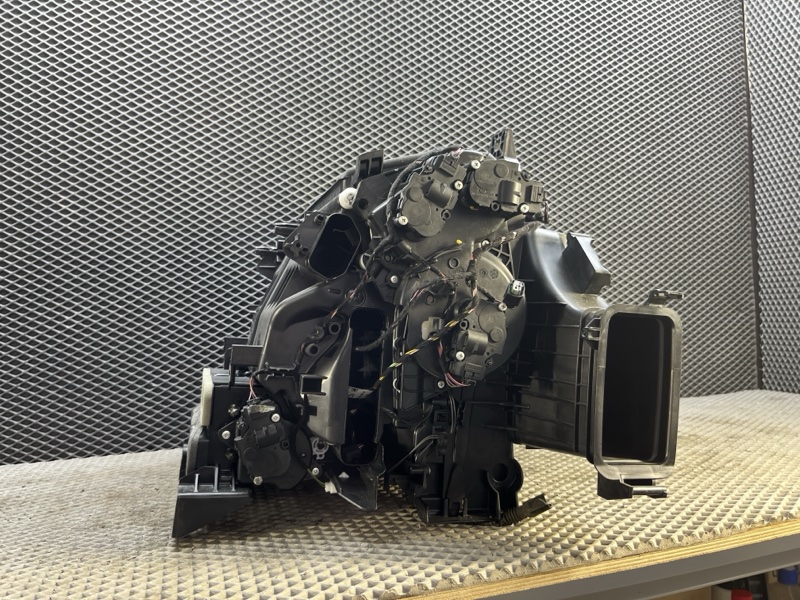 Корпус печки Land Rover Range Rover (L405, 2019г.)
