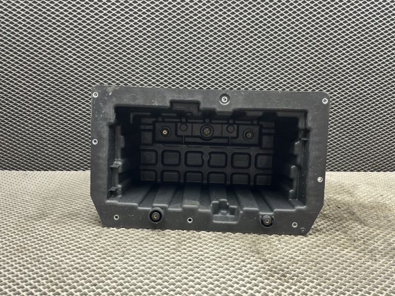 Короб аккумулятора Land Rover Range Rover (L405, 2016г.)