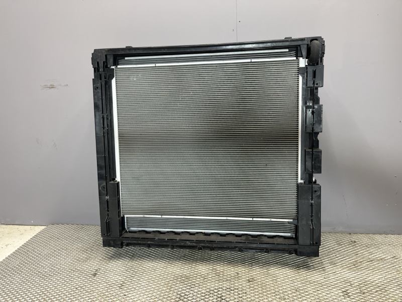 Кассета радиаторов в сборе Land Rover Range Rover Sport (L461, 2025г.)