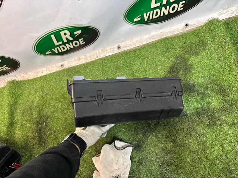 Блок предохранителей Land Rover Range Rover Sport (L494, 2017г.)