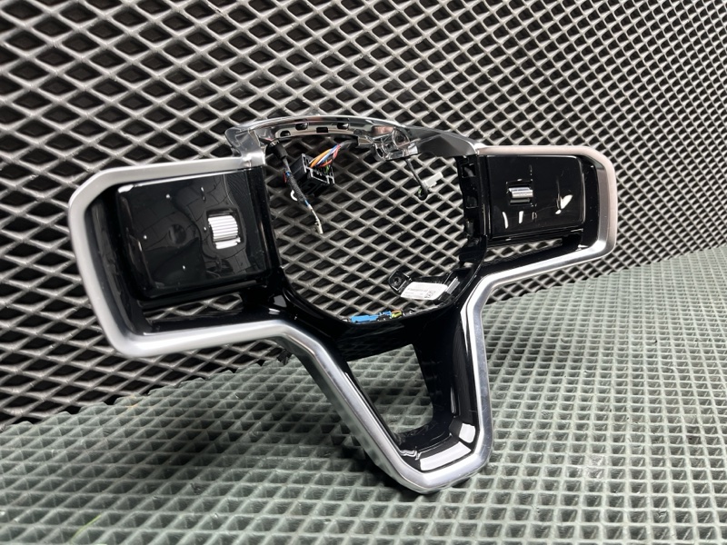 Кнопки на руль Land Rover Range Rover Sport (L461, 2025г.)