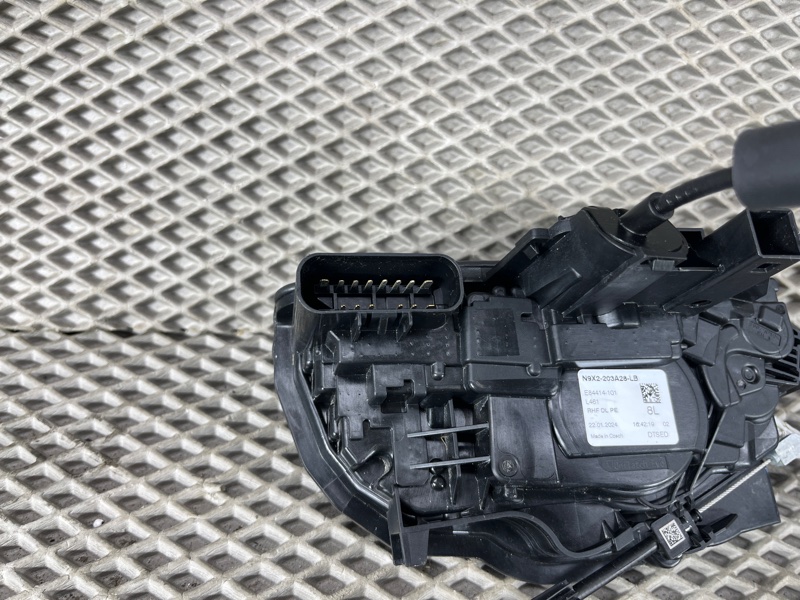 Замок двери Land Rover Range Rover Sport (L461, 2024г.)
