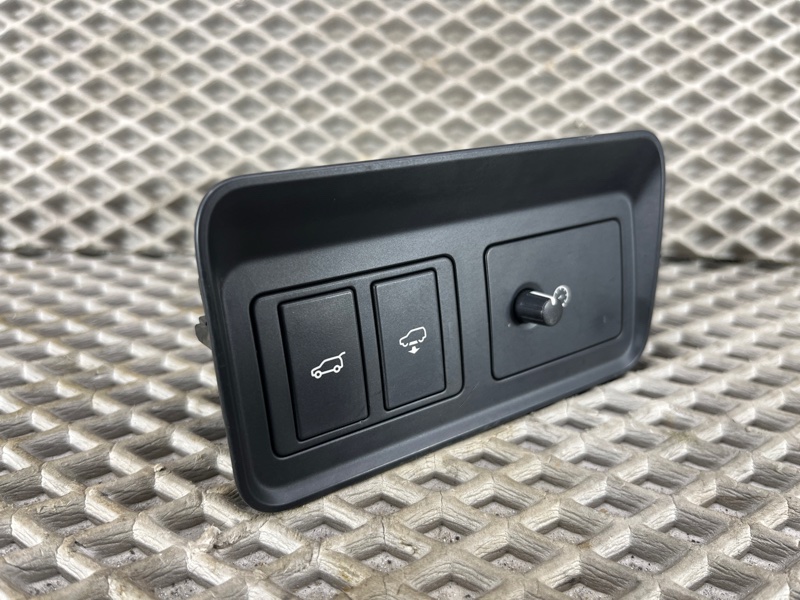 Кнопка открытия багажника Land Rover Range Rover (L405, 2017г.)