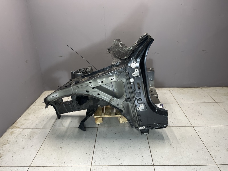 Четверть Land Rover Range Rover Sport (L461, 2025г.)