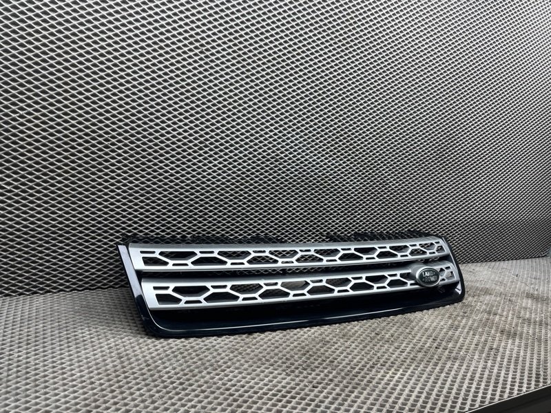 Решетка радиатора Land Rover Discovery Sport (L550, 2017г.)