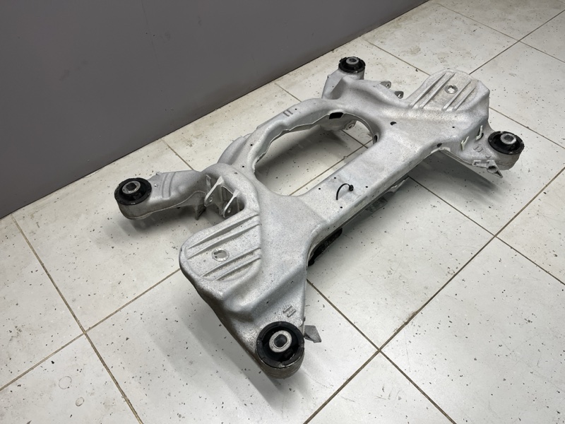 Подрамник Land Rover Range Rover Sport (L494, 2022г.)