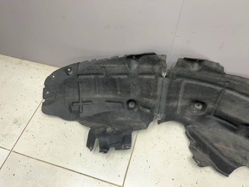 Подкрылок Land Rover Range Rover Sport (L461, 2025г.)