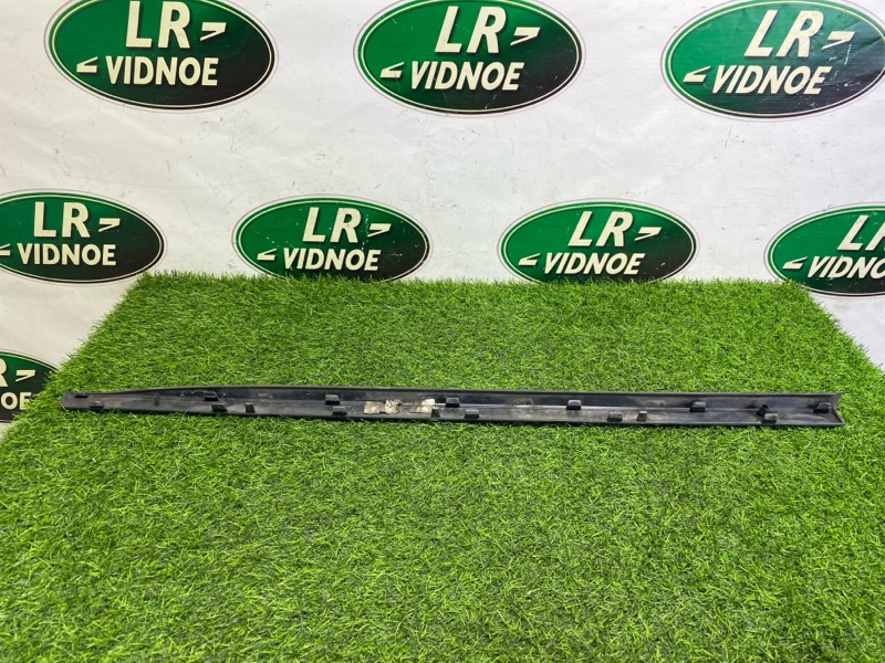Накладка двери Range Rover Long (L405, 2018г.)