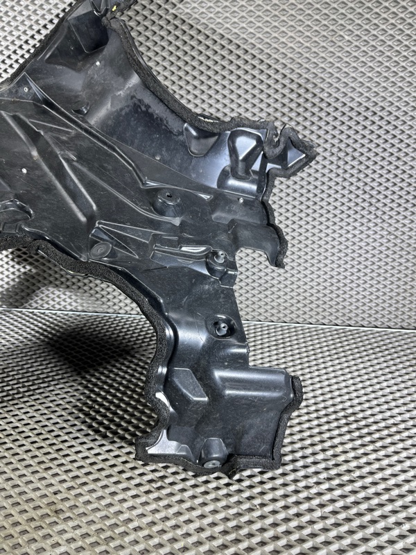 Щит моторного отсека Land Rover Range Rover Sport (L461, 2024г.)