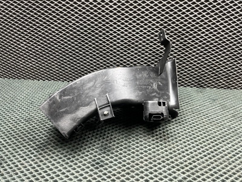 Воздуховод охлаждения тормозов Land Rover Range Rover Sport (L461, 2025г.)