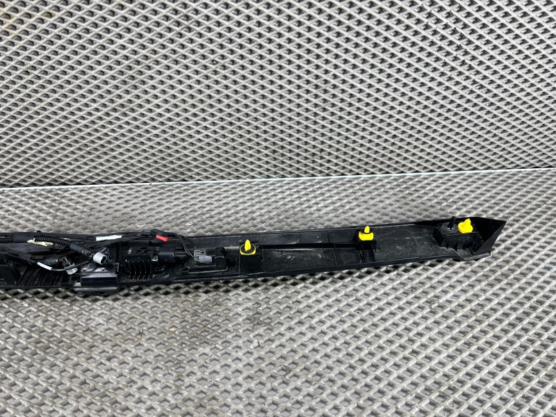 Накладка двери багажника Land Rover Range Rover Sport (L461, 2024г.)