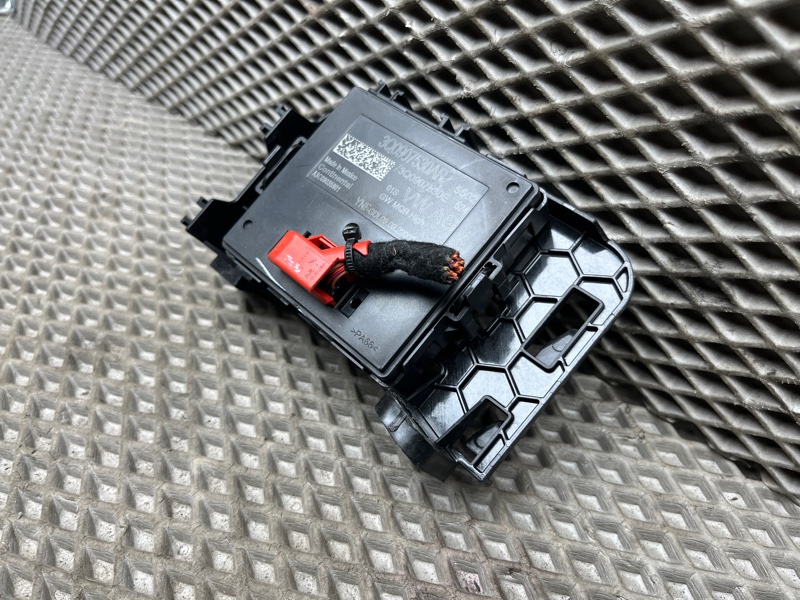 Блок gateway шлюз Volkswagen Tiguan (MBQ, 2023г.)