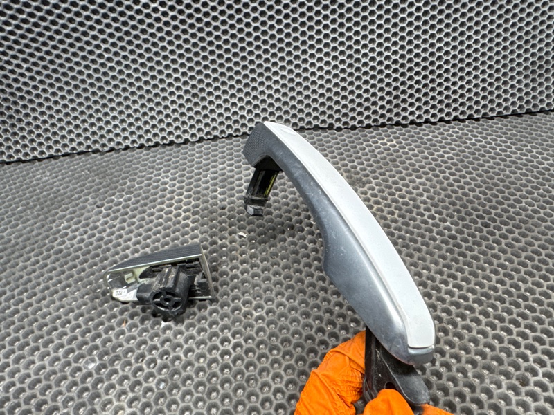 Ручка двери Land Rover Range Rover Evoque (L538, 2017г.)