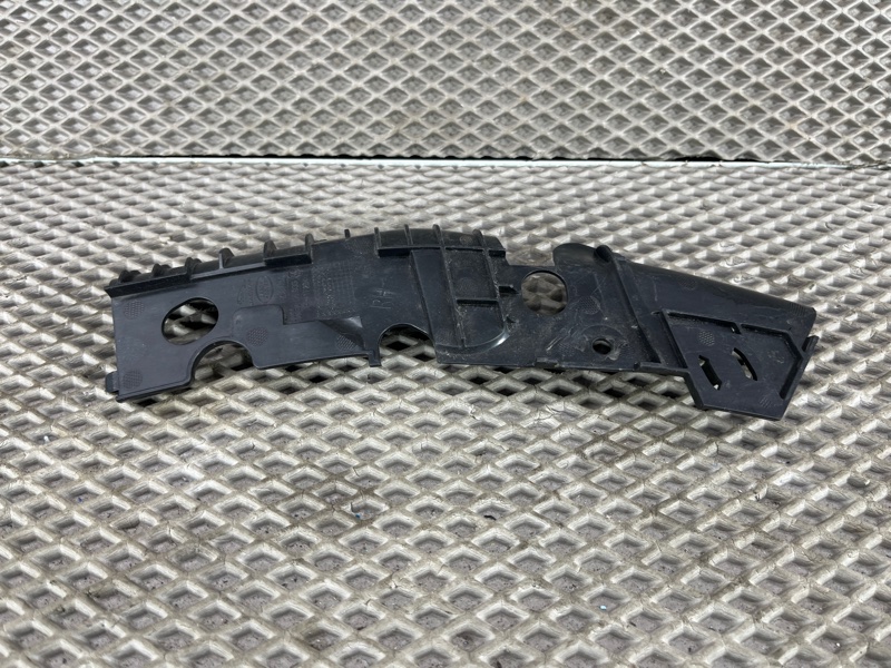 Кронштейн бампера Land Rover Range Rover Sport (L461, 2024г.)