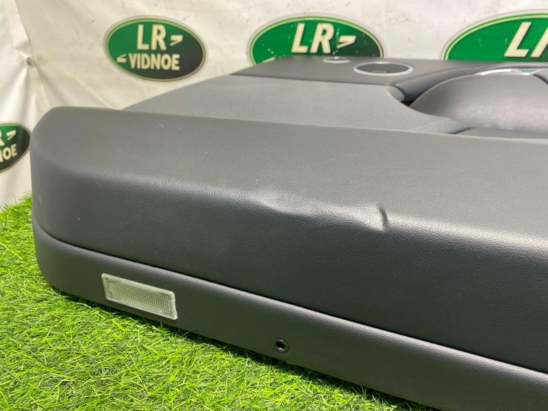 Обшивка двери Range Rover Long (L405, 2018г.)