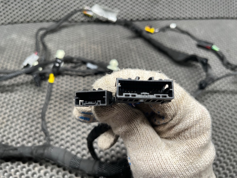 Проводка сиденья Land Rover Range Rover Sport (L461, 2024г.)