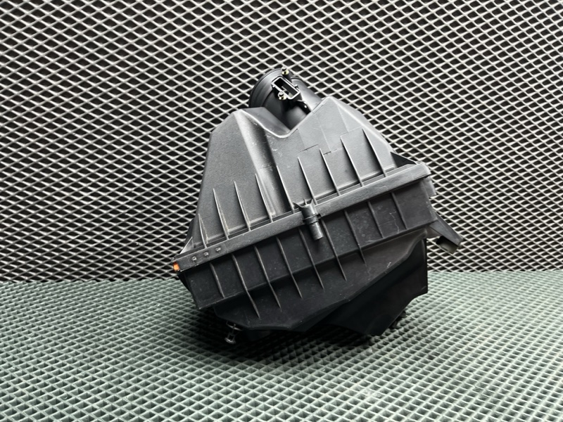 Корпус воздушного фильтра Land Rover Range Rover Sport (L461, 2025г.)