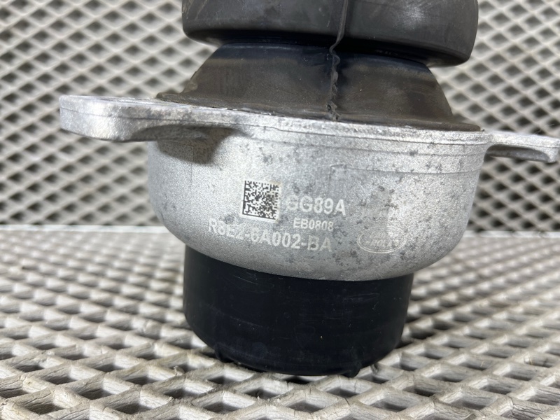 Подушка двигателя Land Rover Range Rover Sport (L461, 2024г.)